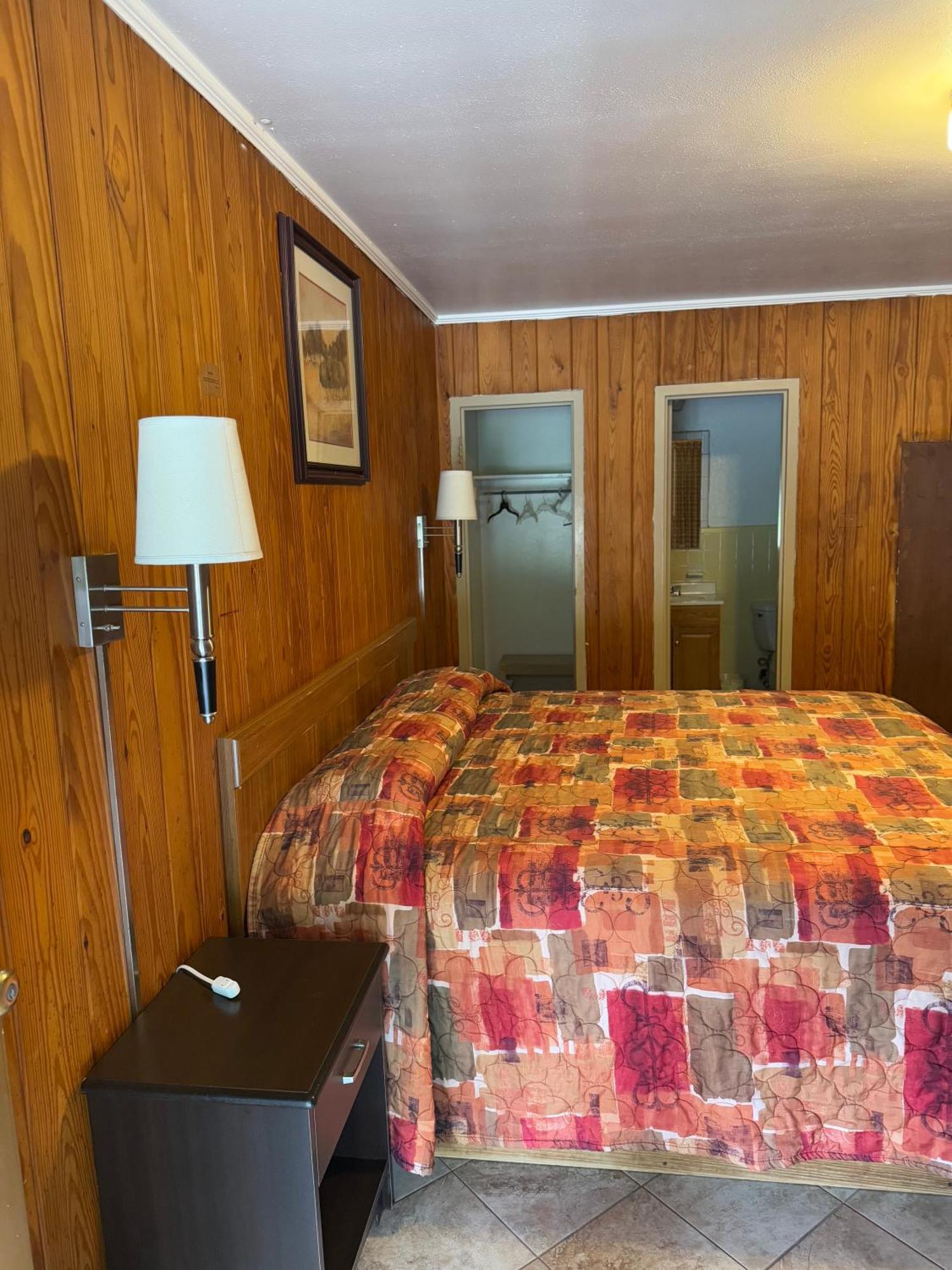 Texas Motel *
